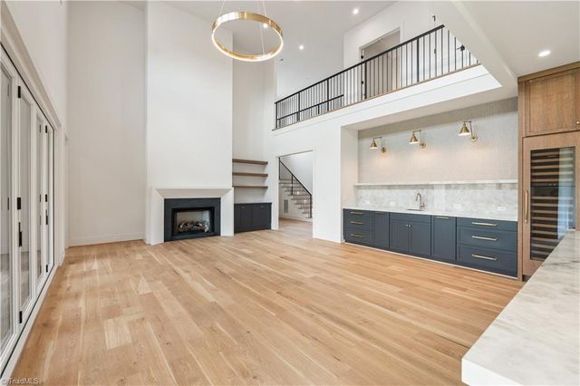 1341 Maple Chase Lane, Winston-salem, NC 27106