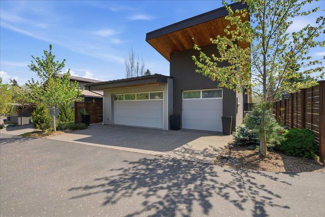 636 NW Portland Avenue, Bend, OR 97703