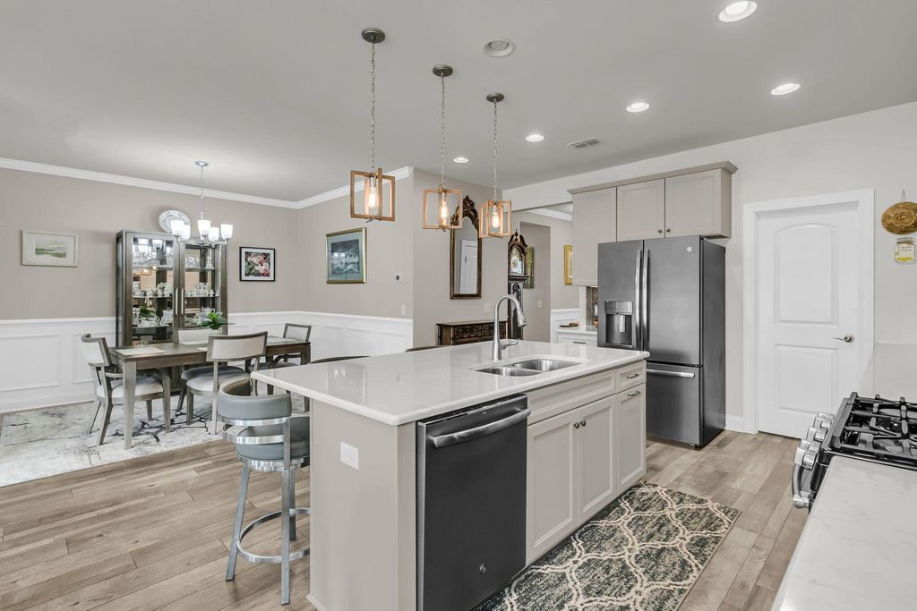 Image 15 of property listing at 213 Fall Crossing Place, Summerville, SC 29486