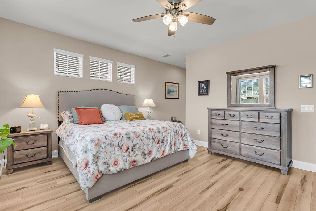 Image 24 of property listing at 213 Fall Crossing Place, Summerville, SC 29486
