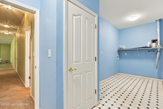 1201 Sugar Pine Terrace, Louisville, KY 40243