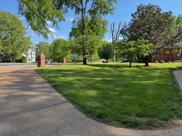 138 Laural Hill Dr, Smyrna, TN 37167