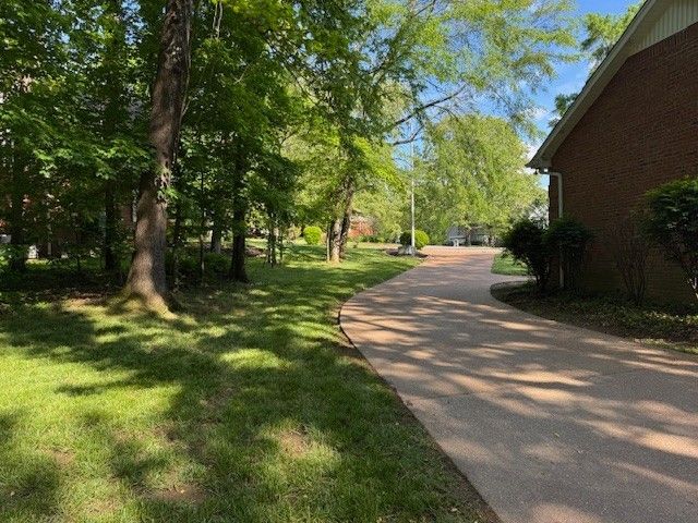 138 Laural Hill Dr, Smyrna, TN 37167