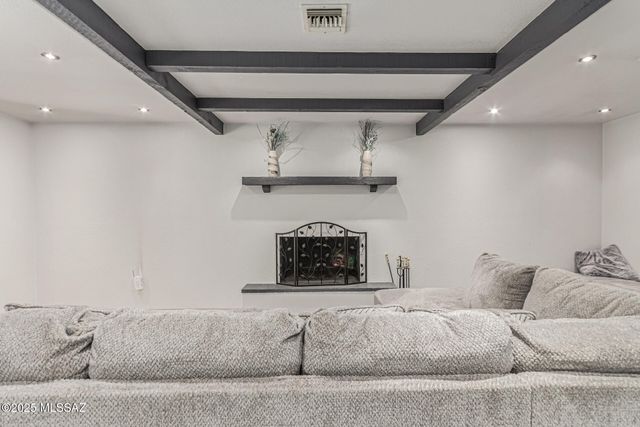 1460 N Royal Road, Nogales, AZ 85621