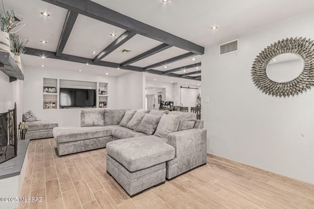 1460 N Royal Road, Nogales, AZ 85621