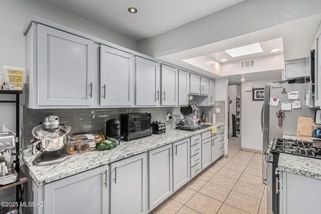 1460 N Royal Road, Nogales, AZ 85621