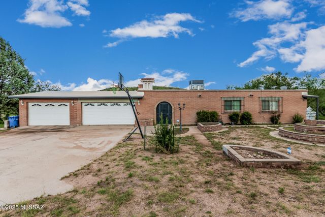 1460 N Royal Road, Nogales, AZ 85621