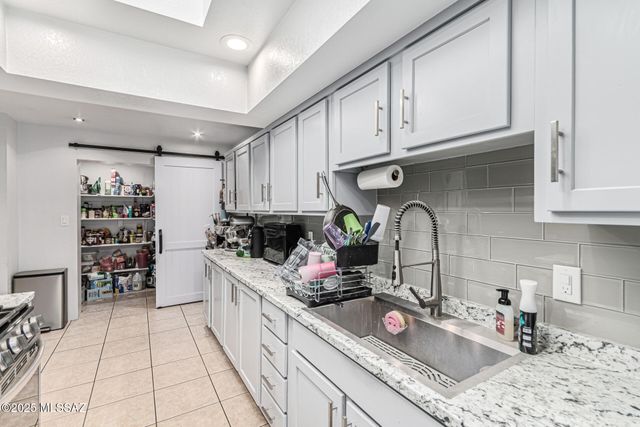 1460 N Royal Road, Nogales, AZ 85621