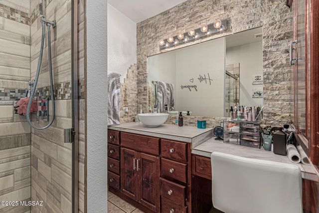 1460 N Royal Road, Nogales, AZ 85621