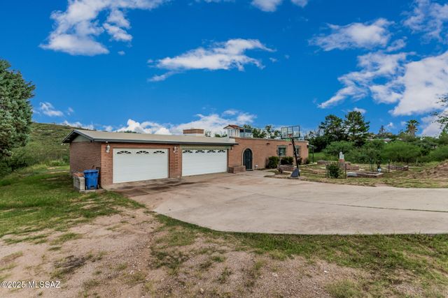 1460 N Royal Road, Nogales, AZ 85621