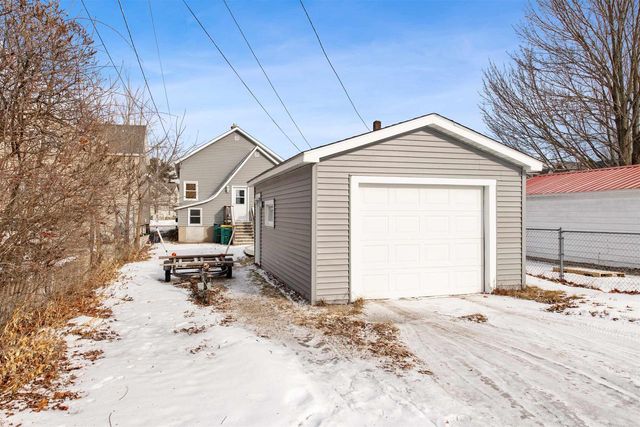 1135 CARNEY BOULEVARD, Marinette, WI 54143