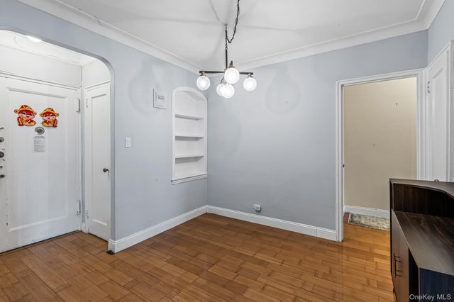 76-36 113th Street 5U, Forest Hills, NY 11375