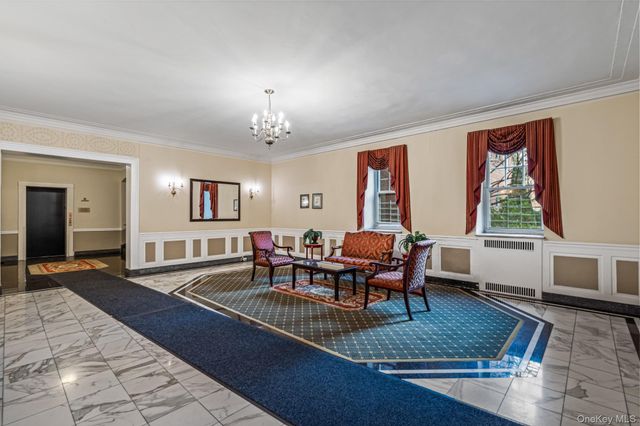 76-36 113th Street 5U, Forest Hills, NY 11375