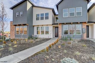 1333 N Webb Way, Meridian, ID 83642