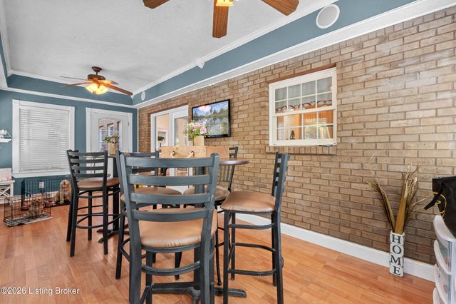 6223 Perrin Dr, Crestwood, KY 40014