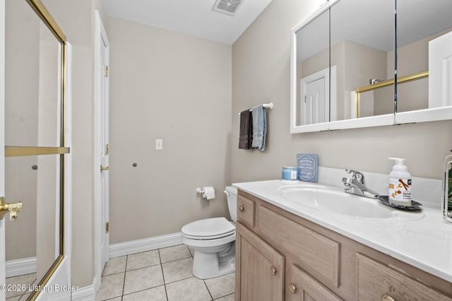 6223 Perrin Dr, Crestwood, KY 40014