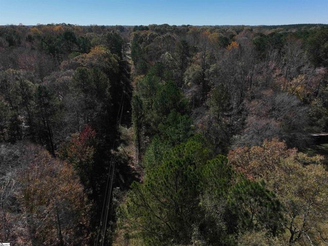 01 Blair Road, Laurens, SC 29630