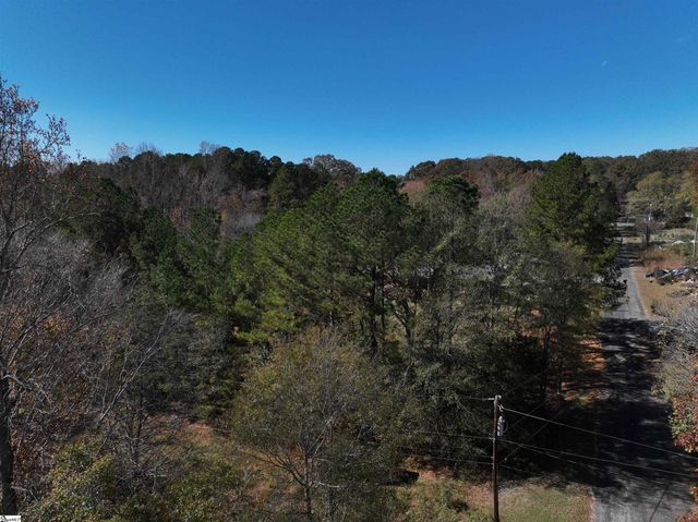 01 Blair Road, Laurens, SC 29630