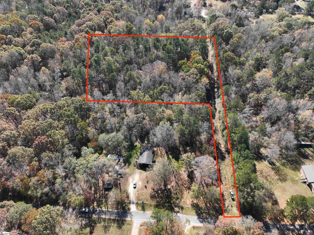01 Blair Road, Laurens, SC 29630