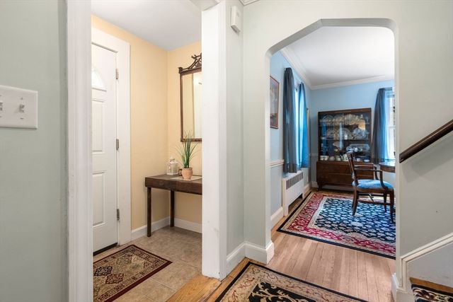 5 Olde Field Rd, Newton, MA 02459