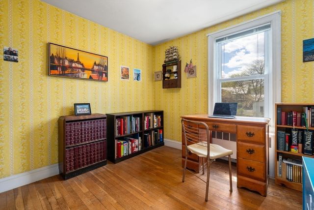 5 Olde Field Rd, Newton, MA 02459