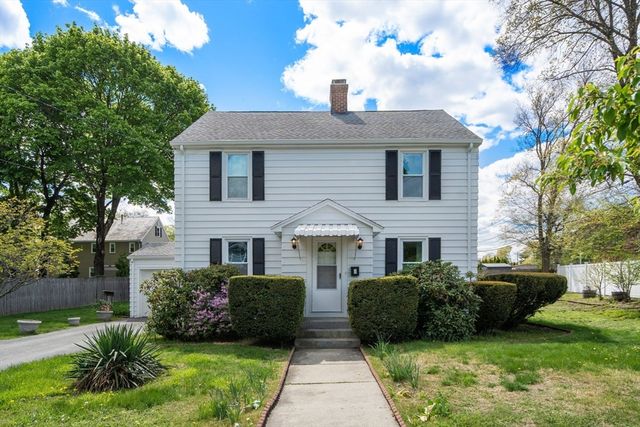 5 Olde Field Rd, Newton, MA 02459