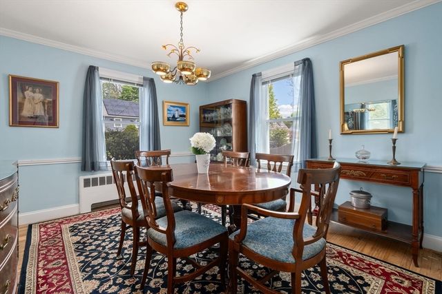 5 Olde Field Rd, Newton, MA 02459