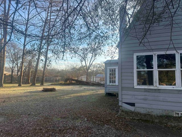 310 N Buckner, Atlanta, TX 75551