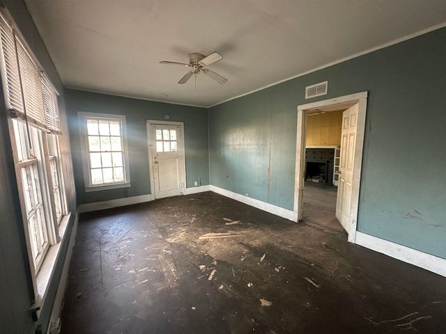 310 N Buckner, Atlanta, TX 75551