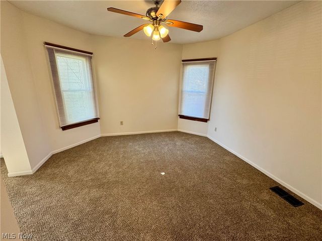 909 Clarendon Avenue SW, Canton, OH 44710