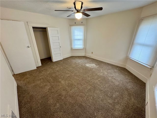 909 Clarendon Avenue SW, Canton, OH 44710