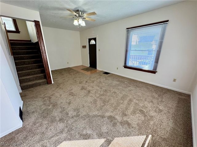 909 Clarendon Avenue SW, Canton, OH 44710