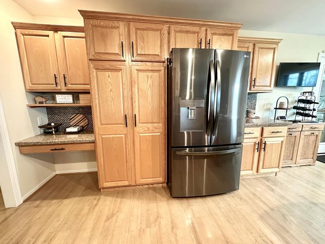 1932 Mark Lane, Eau Claire, WI 54703