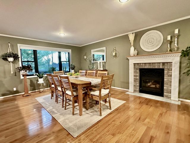 1932 Mark Lane, Eau Claire, WI 54703