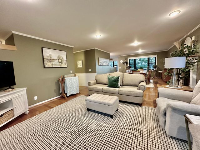 1932 Mark Lane, Eau Claire, WI 54703