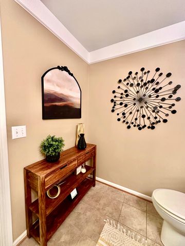 1932 Mark Lane, Eau Claire, WI 54703