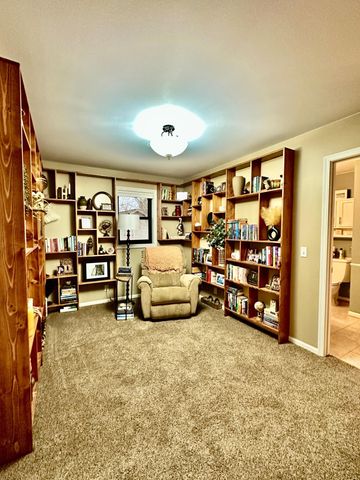 1932 Mark Lane, Eau Claire, WI 54703