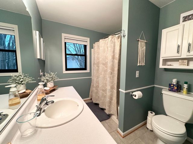 1932 Mark Lane, Eau Claire, WI 54703