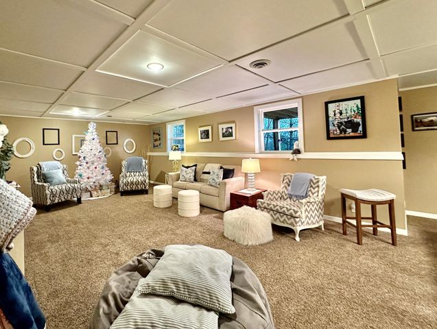 1932 Mark Lane, Eau Claire, WI 54703