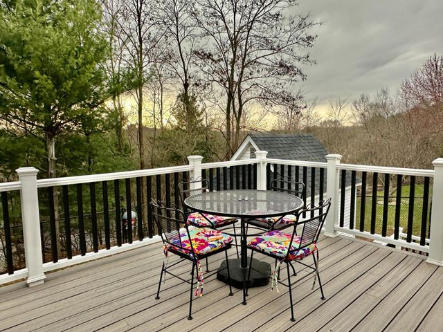 1932 Mark Lane, Eau Claire, WI 54703