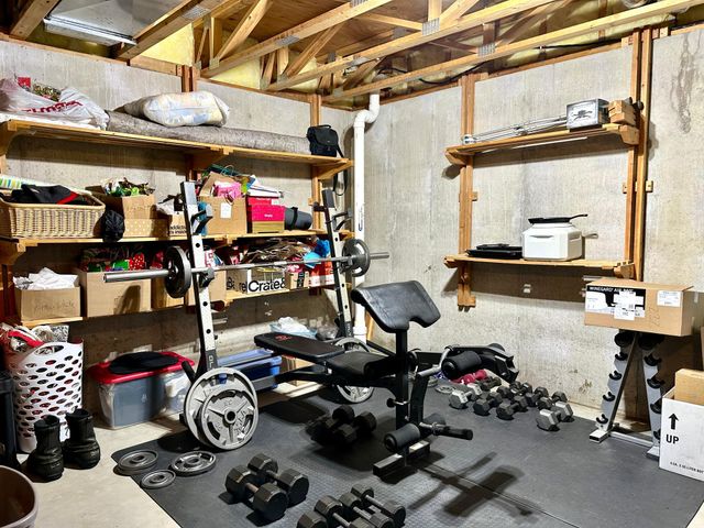 1932 Mark Lane, Eau Claire, WI 54703