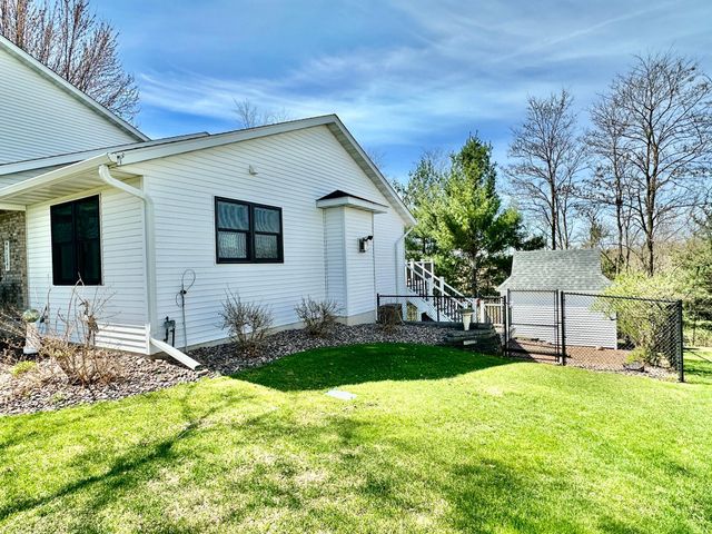 1932 Mark Lane, Eau Claire, WI 54703