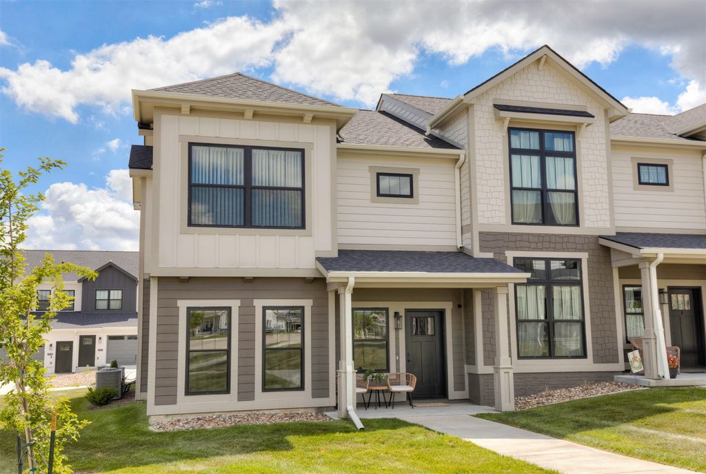 2704 SW 24th Lane, Ankeny, IA 50023
