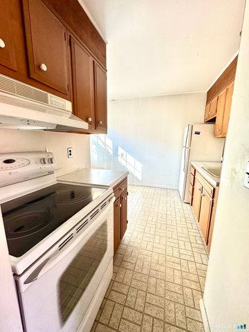 39 Woodway Road C5, Stamford, CT 06907