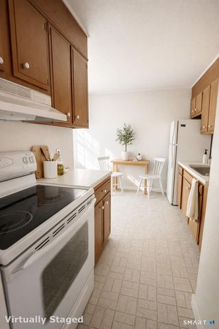 39 Woodway Road C5, Stamford, CT 06907