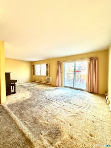 39 Woodway Road C5, Stamford, CT 06907