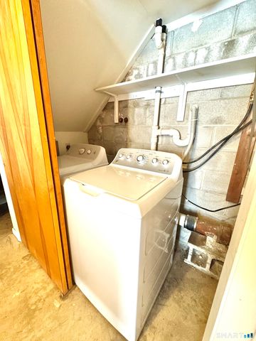 39 Woodway Road C5, Stamford, CT 06907