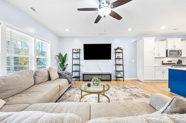 1934 Thoreau Way, York, SC 29745