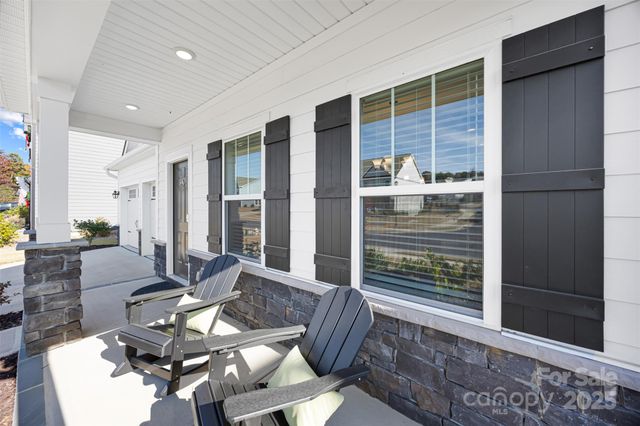 1934 Thoreau Way, York, SC 29745