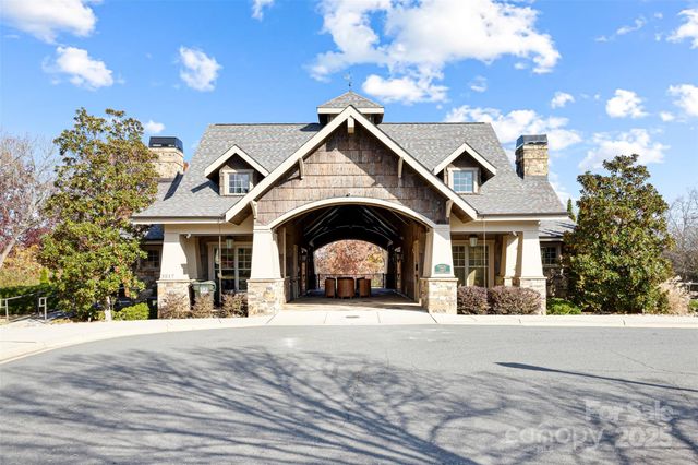 1934 Thoreau Way, York, SC 29745